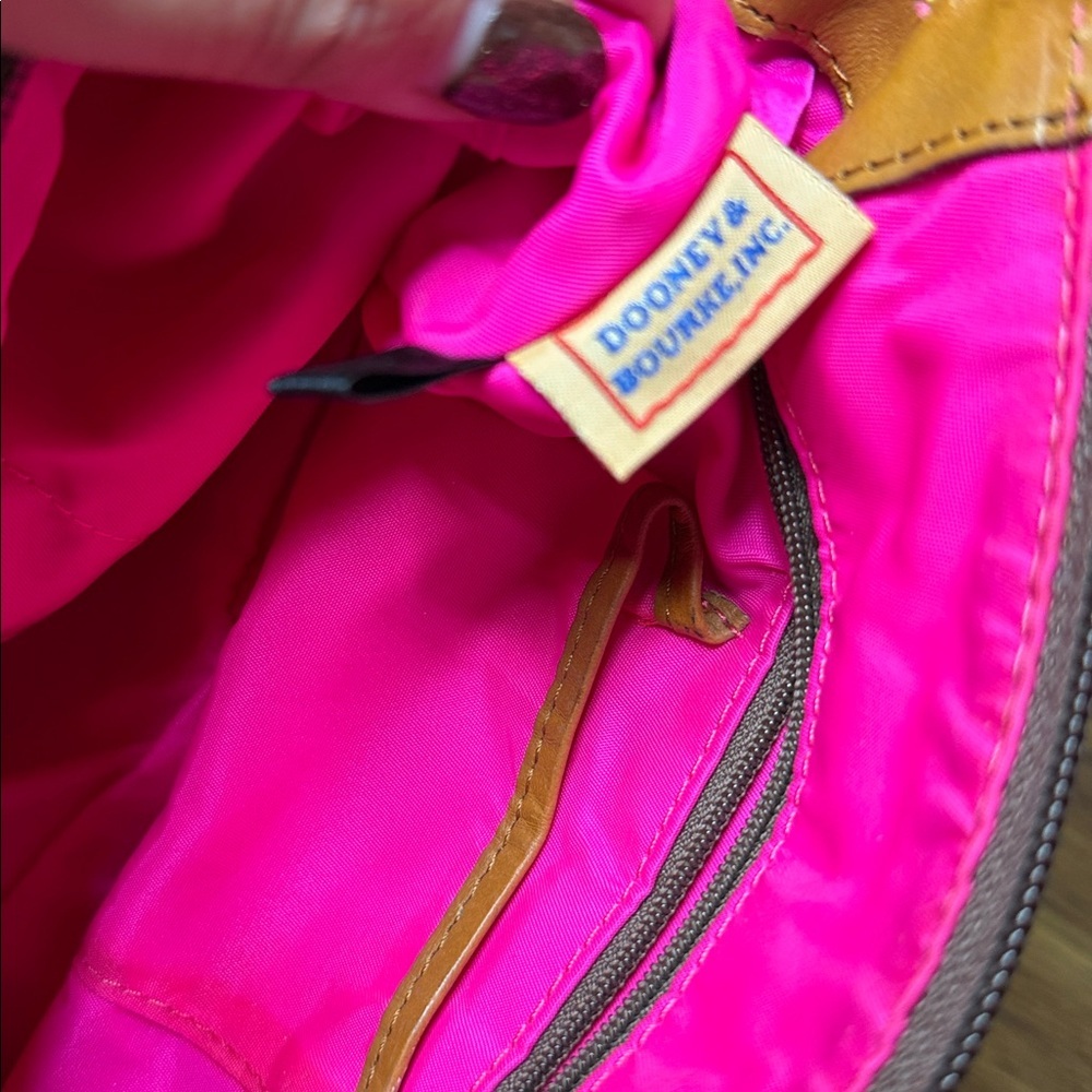 Dooney & Bourke Red Women's Bag - Picture 7 of 8